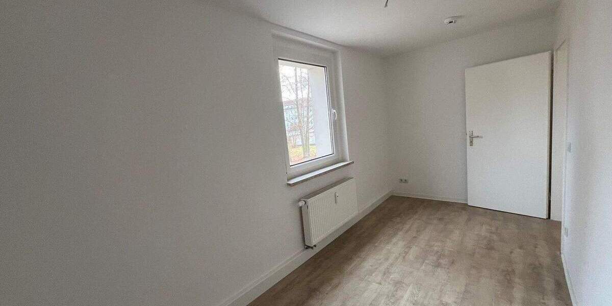 Etagenwohnung Zwickau Marienthal - 3 Zimmer, 56 m&sup2;, 249&euro; | Angebot:25740138