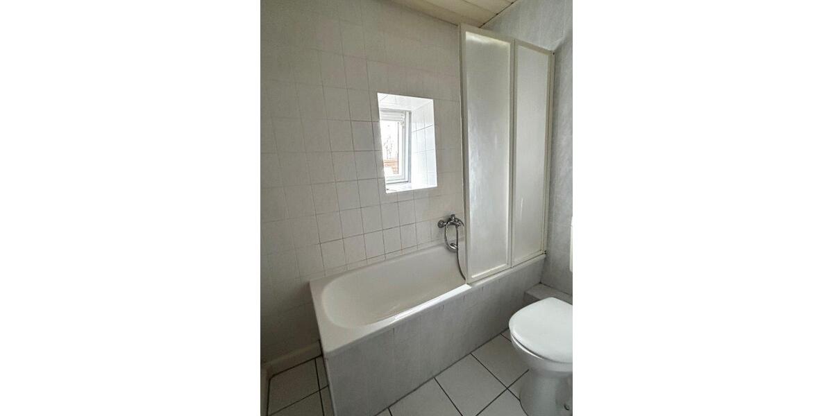 Etagenwohnung Zwickau Auerbach - 2 Zimmer, 58 m&sup2;, 330&euro; | Angebot:26637272