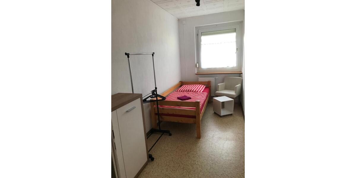 Etagenwohnung Zwickau Zwickau-West - 4 Zimmer, 64 m&sup2;, 757&euro; | Angebot:24847694