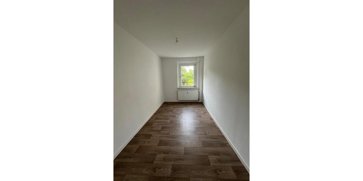 Erdgeschoßwohnung Reichenbach im Vogtland - 3 Zimmer, 62 m&sup2;, 330&euro; | Angebot:26008287