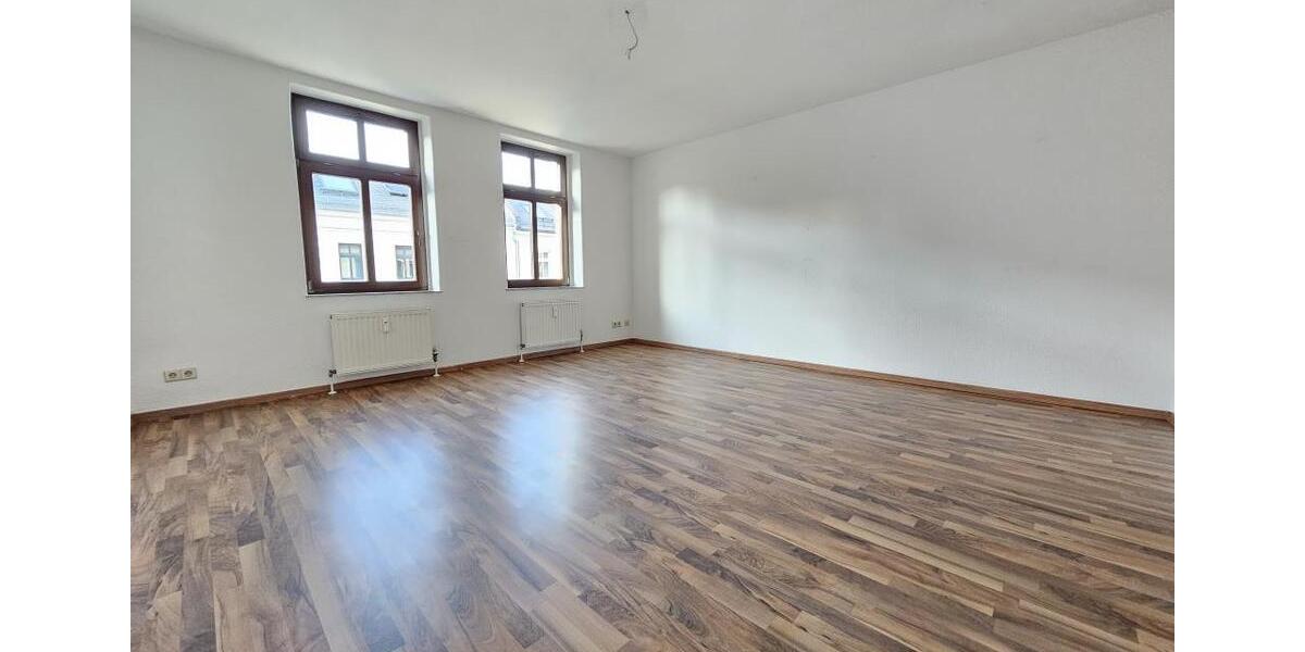 Dachgeschoßwohnung Zwickau - 3 Zimmer, 71 m&sup2;, 448&euro; | Angebot:25362054