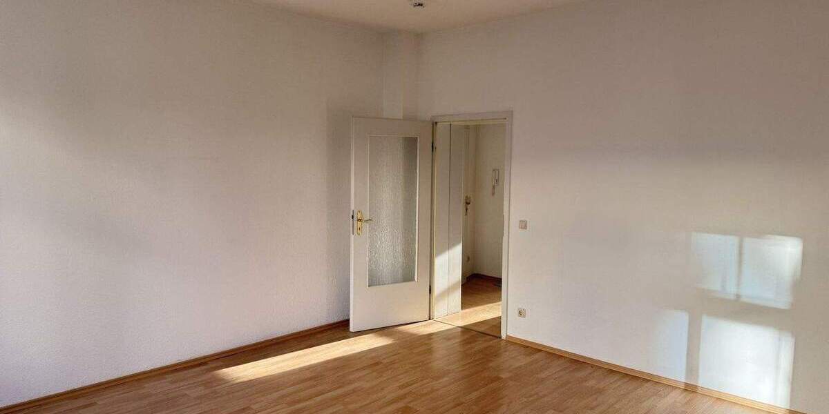 Etagenwohnung Zwickau Pölbitz - 2 Zimmer, 54 m&sup2;, 59.000&euro; | Angebot:25707457