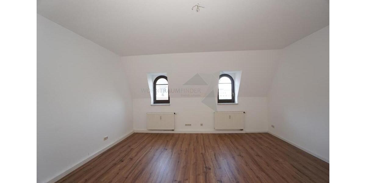 Dachgeschoßwohnung Zwickau - 1 Zimmer, 59 m&sup2;, 369&euro; | Angebot:26038804