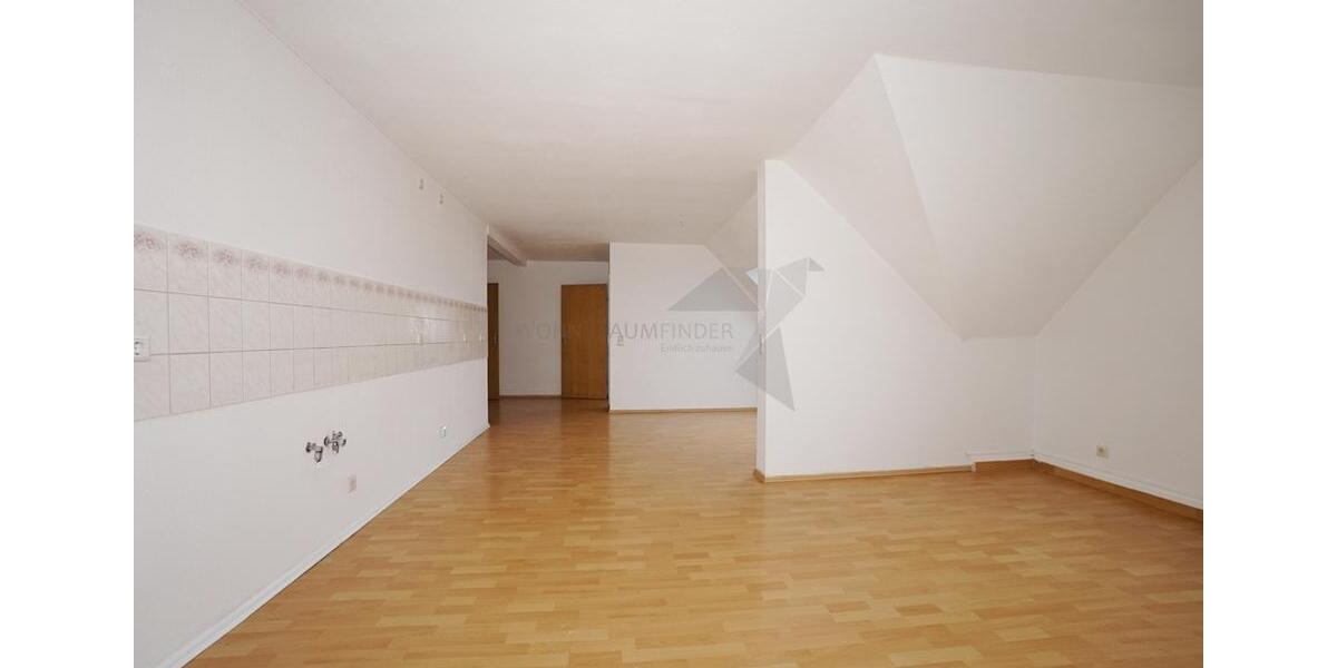 Etagenwohnung Zwickau Neuplanitz - 3 Zimmer, 83 m&sup2;, 450&euro; | Angebot:24729933
