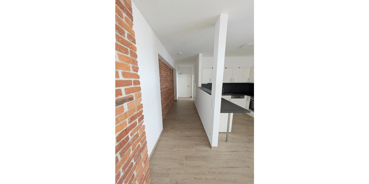 Etagenwohnung Zwickau - 2 Zimmer, 83 m&sup2;, 800&euro; | Angebot:25945650