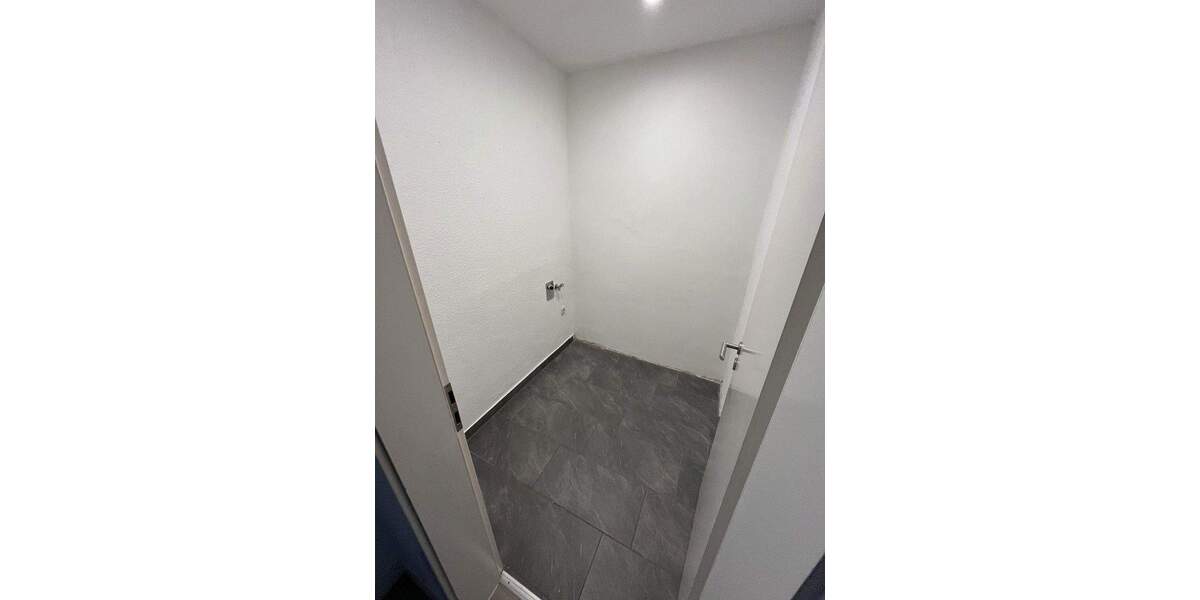 Etagenwohnung Zwickau Pölbitz - 3 Zimmer, 78 m&sup2;, 500&euro; | Angebot:25659184