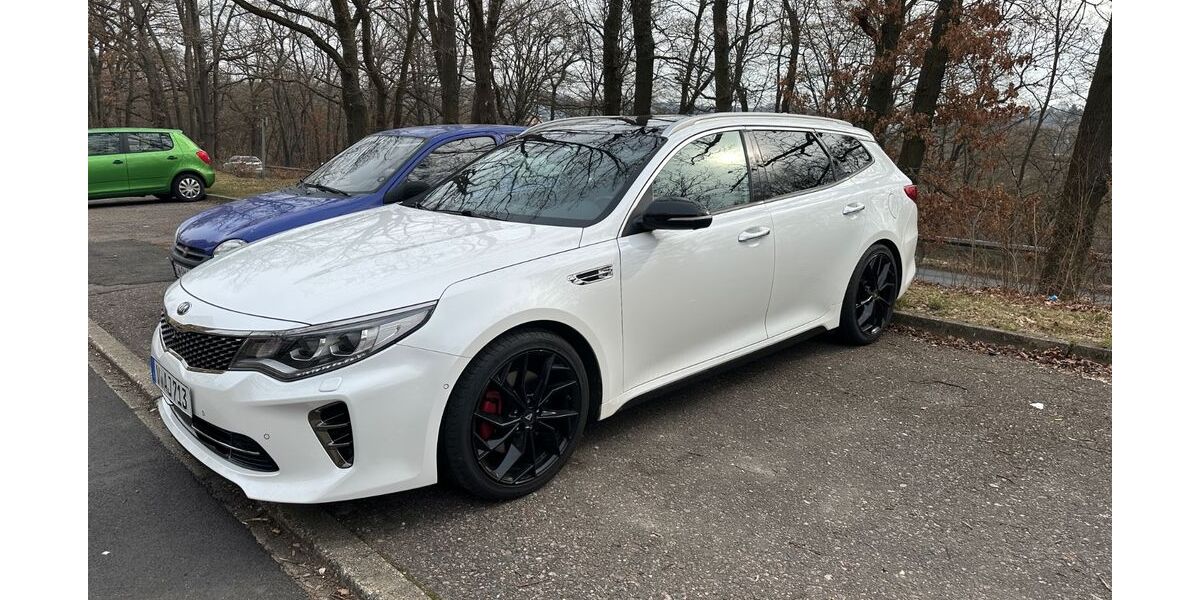 Kia Optima 158.281 km 17.700 &euro; Reichenbach 08468