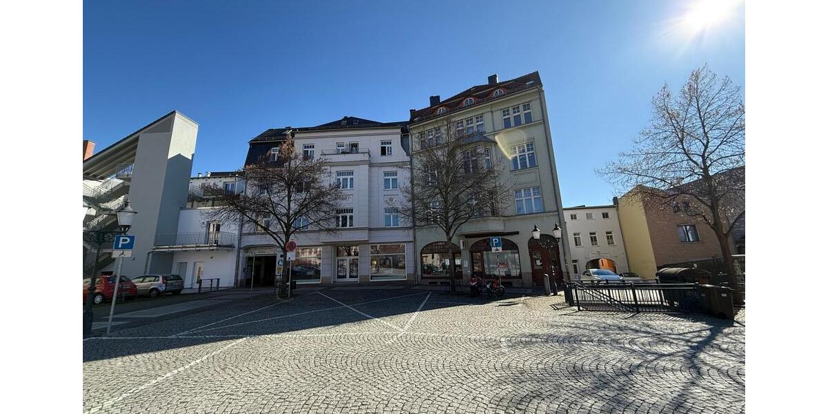 Etagenwohnung Greiz - 4 Zimmer, 104 m&sup2;, 570&euro; | Angebot:25382508