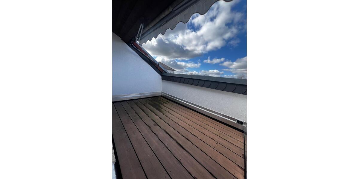 Dachgeschoßwohnung Zwickau - 3 Zimmer, 95 m&sup2;, 860&euro; | Angebot:25753754