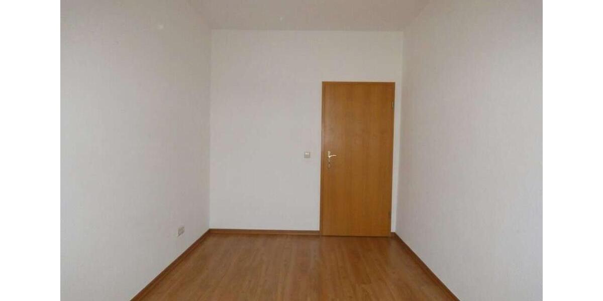 Etagenwohnung Zwickau Zwickau-Nord - 2 Zimmer, 49 m&sup2;, 255&euro; | Angebot:23278978