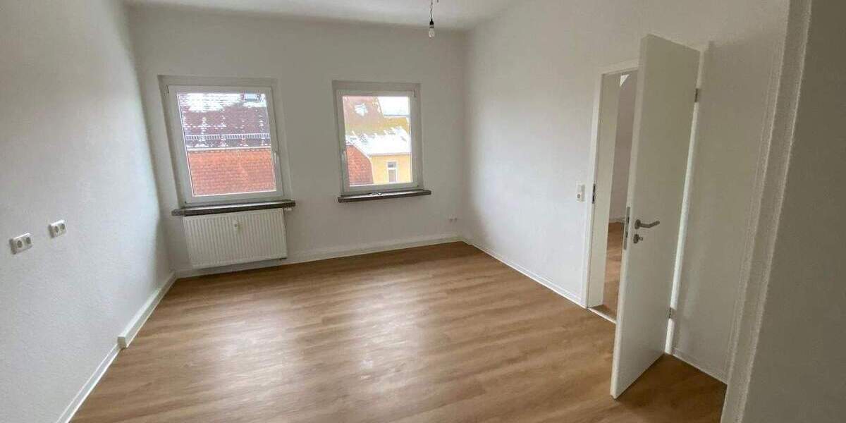 Etagenwohnung Gersdorf - 2 Zimmer, 60 m&sup2;, 360&euro; | Angebot:25801695