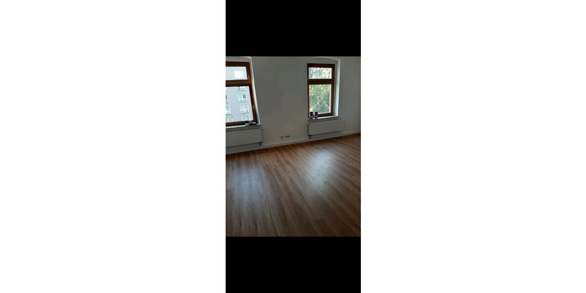Etagenwohnung Greiz - 3 Zimmer, 108 m&sup2;, 720&euro; | Angebot:25307166