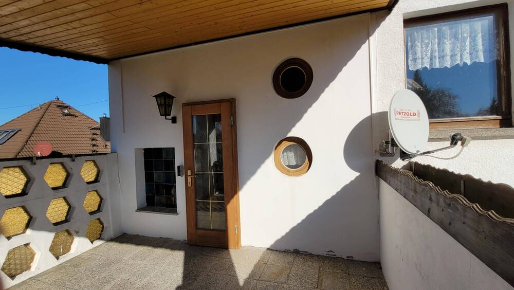 Doppelhaushälfte Rodewisch - 4 Zimmer, 90 m&sup2;, 85.000&euro; | Angebot:25776168