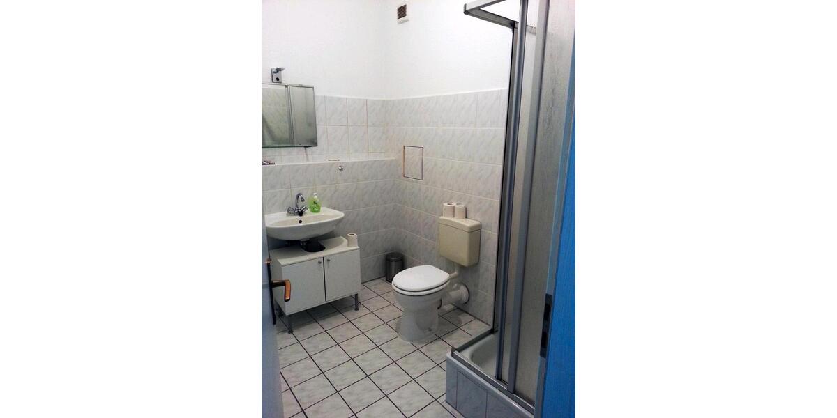 Etagenwohnung Zwickau - 2 Zimmer, 45 m&sup2;, 225&euro; | Angebot:25934615