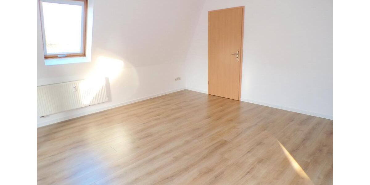 Etagenwohnung Werdau - 2 Zimmer, 50 m&sup2;, 280&euro; | Angebot:24391308