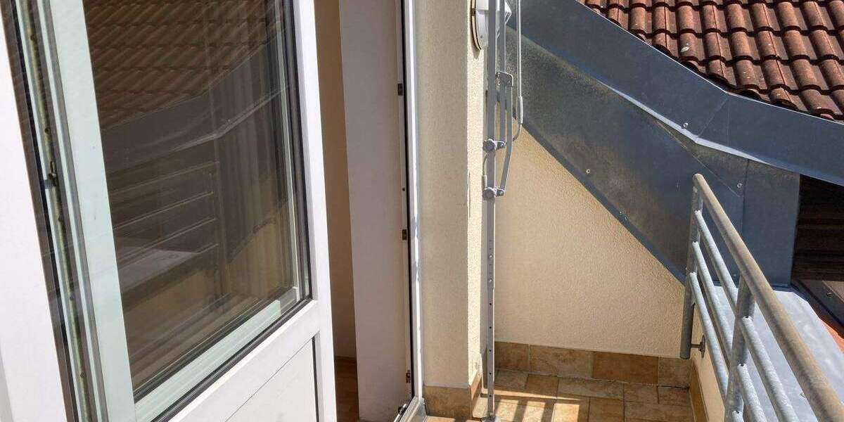 Etagenwohnung Zwickau Pölbitz - 2 Zimmer, 57 m&sup2;, 74.000&euro; | Angebot:25707419