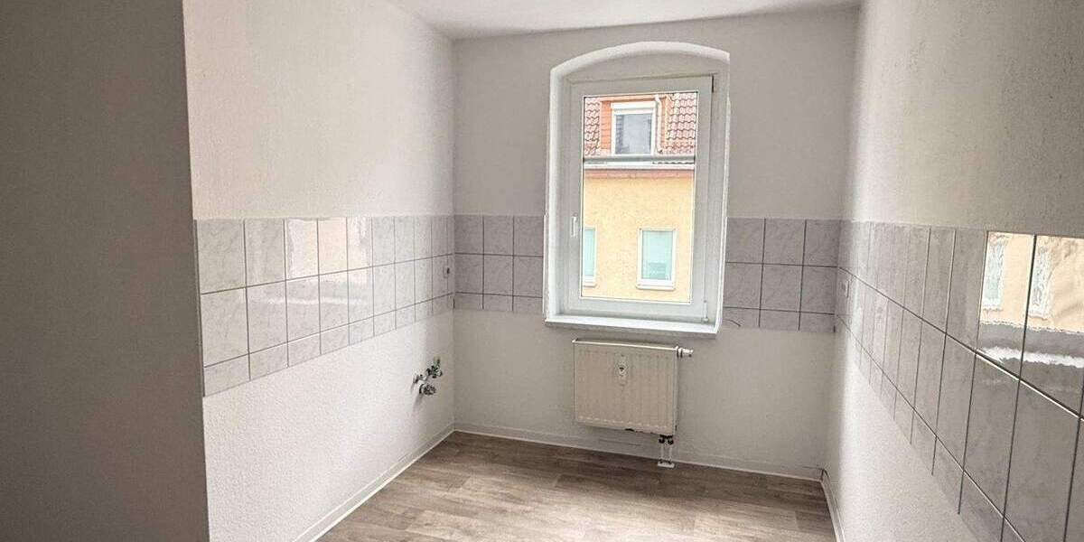 Etagenwohnung Zwickau Niederplanitz - 3 Zimmer, 79 m&sup2;, 470&euro; | Angebot:25707422