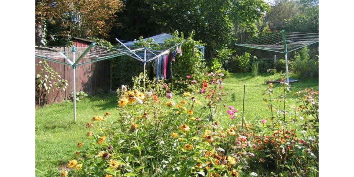 Hochparterre Werdau - 4 Zimmer, 90 m&sup2;, 475&euro; | Angebot:24417980