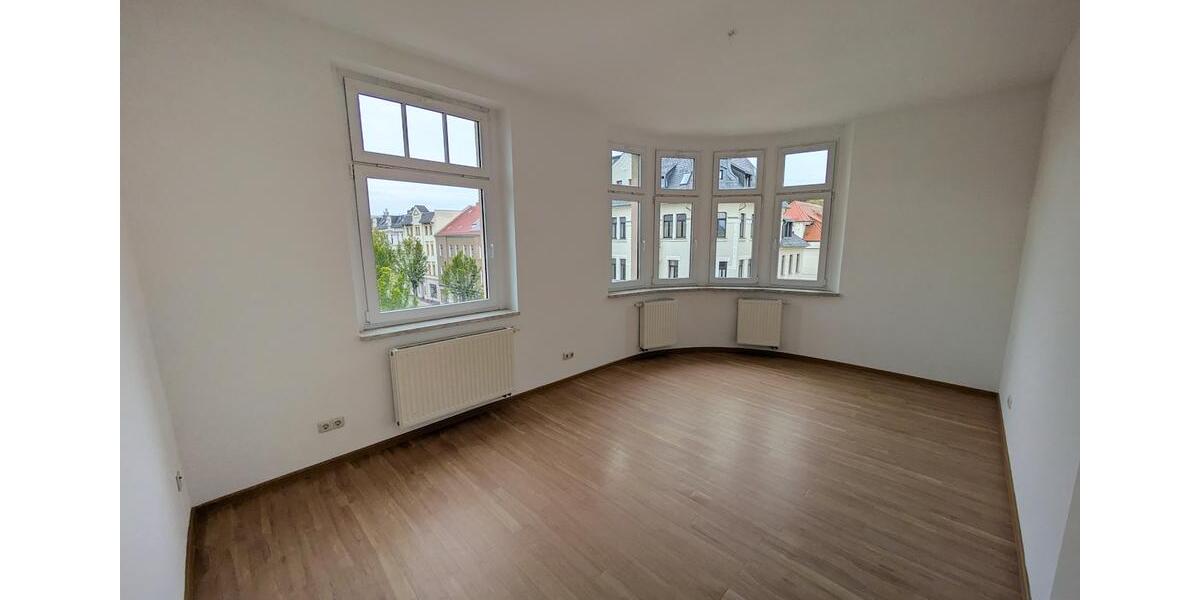 Etagenwohnung Zwickau - 8 Zimmer, 222 m&sup2;, 1.350&euro; | Angebot:25945632