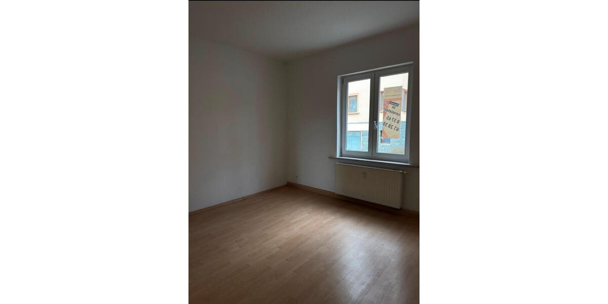 Hochparterre Greiz - 3 Zimmer, 66 m&sup2;, 380&euro; | Angebot:25923859