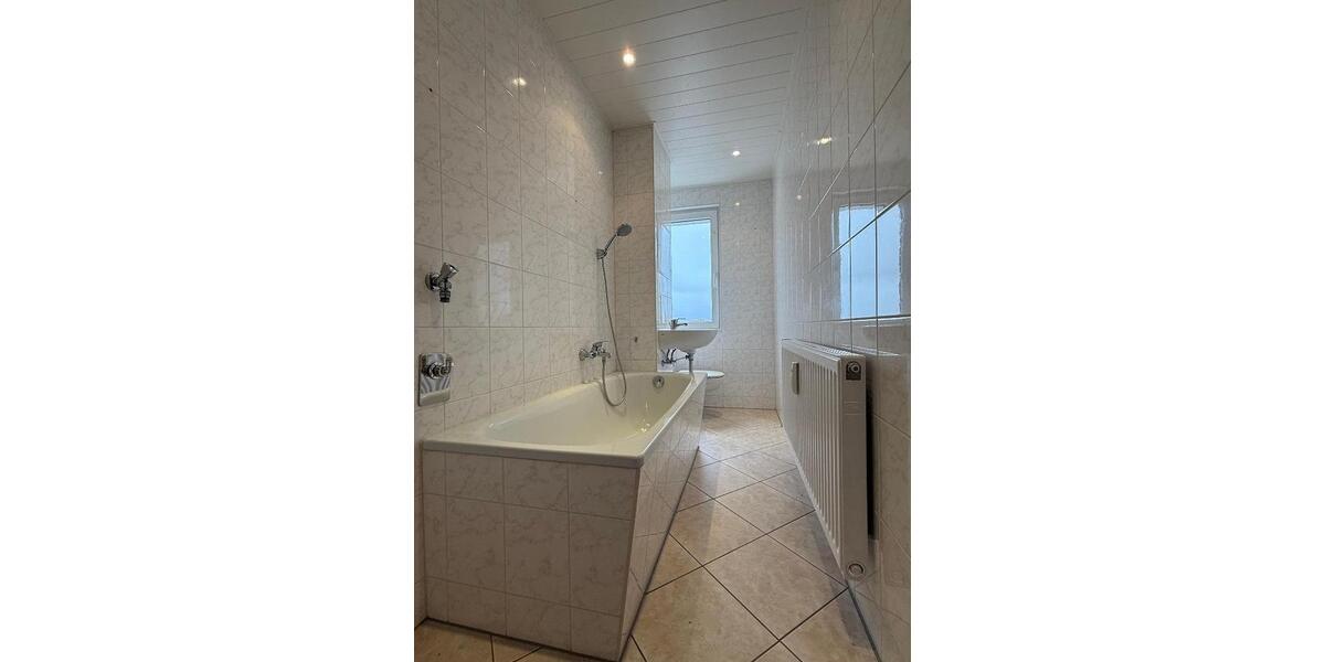 Etagenwohnung Lichtentanne - 2 Zimmer, 49 m&sup2;, 275&euro; | Angebot:25375174