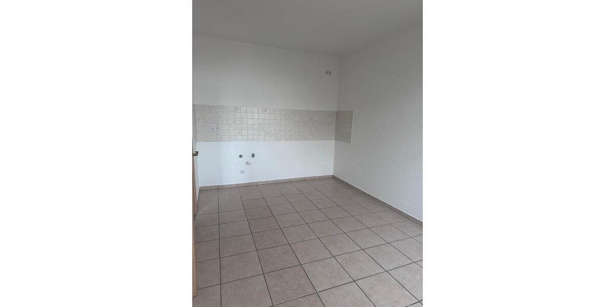 Etagenwohnung Glauchau - 2 Zimmer, 61 m&sup2;, 335&euro; | Angebot:26676961