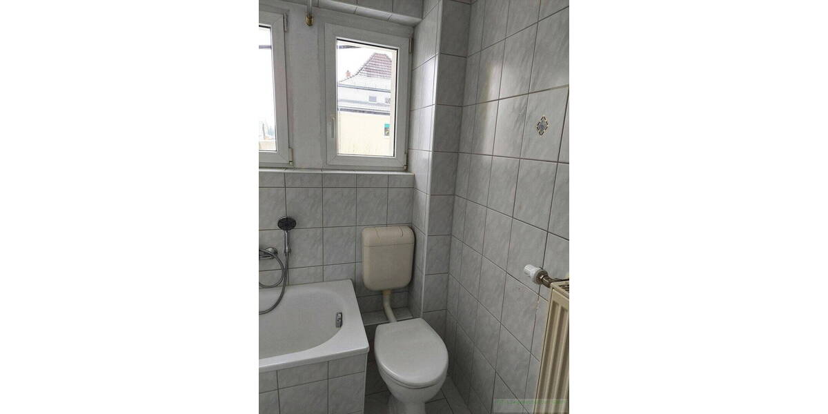 Etagenwohnung Oberlungwitz - 2 Zimmer, 55 m&sup2;, 260&euro; | Angebot:25984606