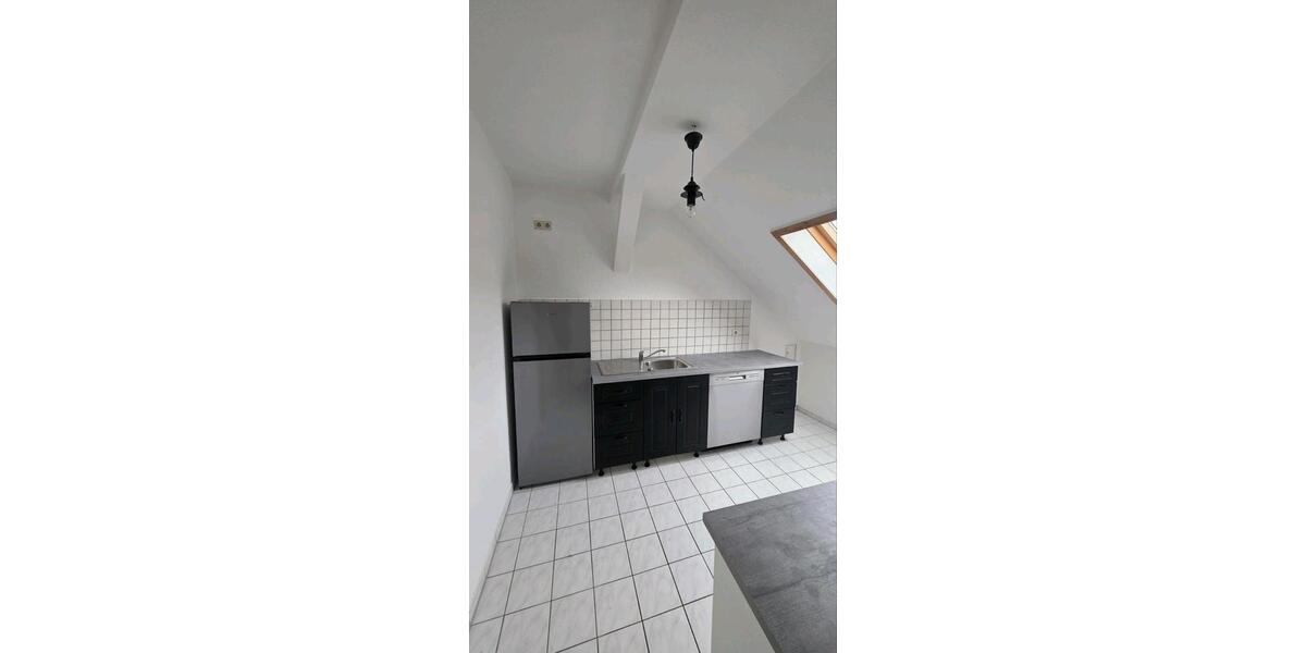 Dachgeschoßwohnung Zwickau Zwickau-Nord - 3 Zimmer, 66 m&sup2;, 549&euro; | Angebot:25840920