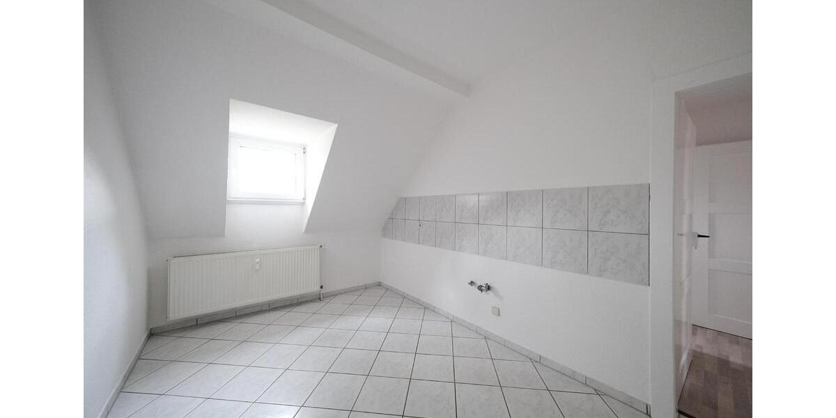 Dachgeschoßwohnung Zwickau Zwickau-Nord - 2 Zimmer, 52 m&sup2;, 285&euro; | Angebot:25790181