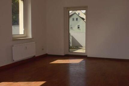 Wohnung Zwickau Neuplanitz - 3 Zimmer, 83 m&sup2;, 500&euro; | Angebot:23713796