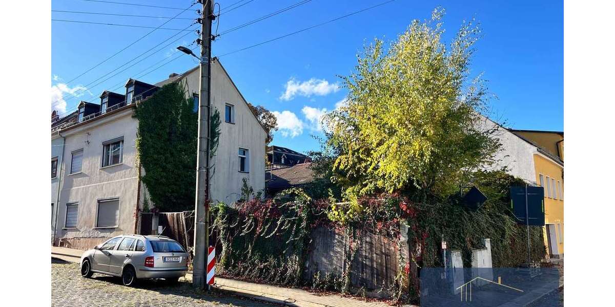 Einfamilienhaus Meerane - 5 Zimmer, 150 m&sup2;, 35.000&euro; | Angebot:27094721