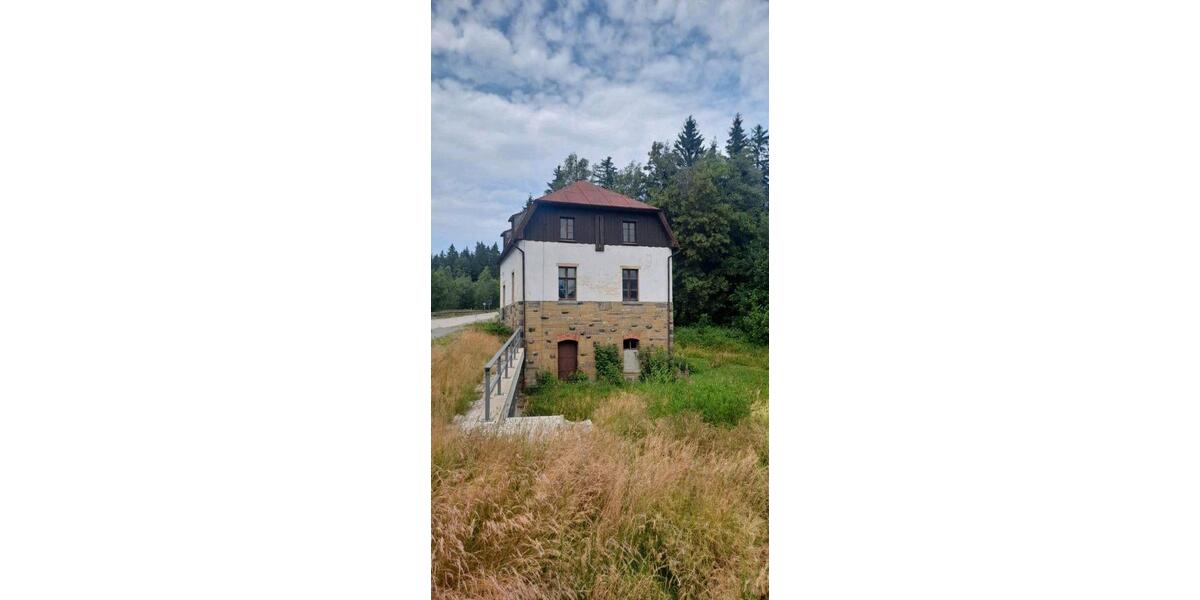 Einfamilienhaus Reichenbach im Vogtland - 2 Zimmer, 90 m&sup2;, 35.000&euro; | Angebot:25721282