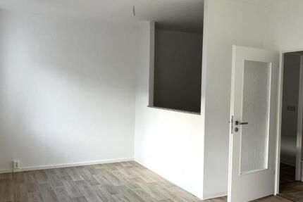 Wohnung Zwickau Neuplanitz - 3 Zimmer, 58 m&sup2;, 377&euro; | Angebot:23328708