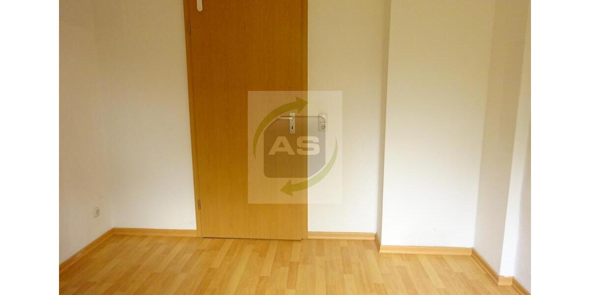 Etagenwohnung Zwickau - 3 Zimmer, 60 m&sup2;, 360&euro; | Angebot:23598699