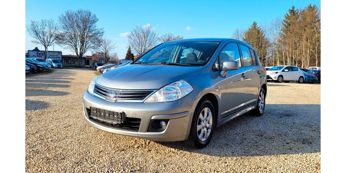 Nissan Tiida 160.213 km 2.280 &euro; Zwickau 08056