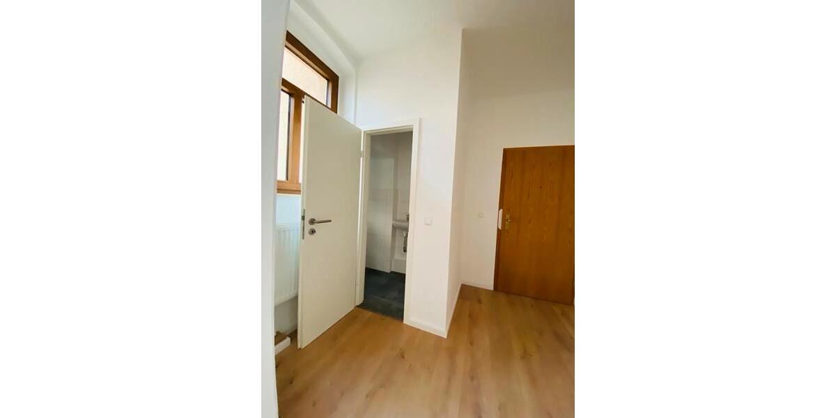 Etagenwohnung Meerane - 2 Zimmer, 58 m&sup2;, 363&euro; | Angebot:25376877