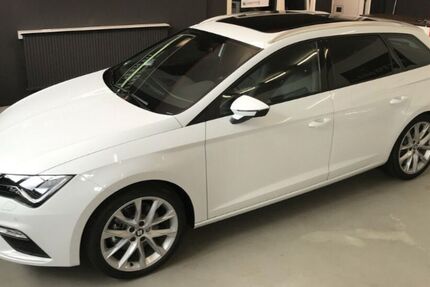 Seat Leon 82.000 km 17.999 &euro; Lauter-Bernsbach 08315