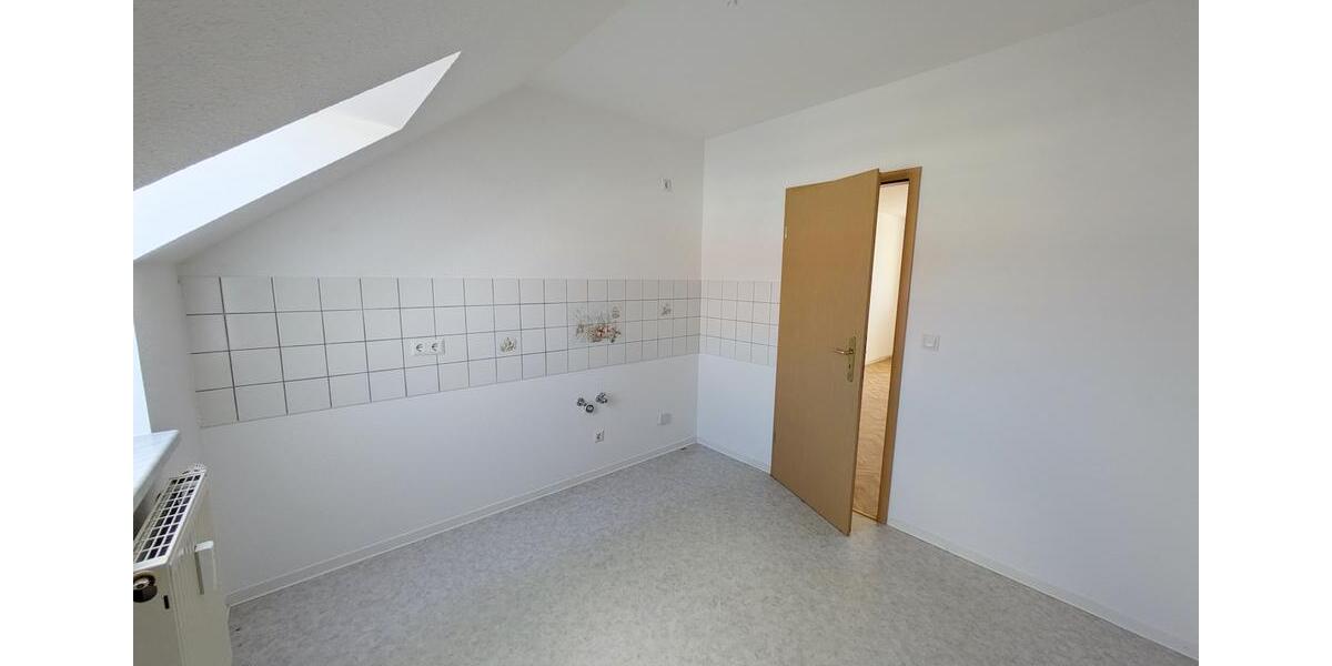 Etagenwohnung Limbach-Oberfrohna Oberfrohna - 2 Zimmer, 56 m&sup2;, 356&euro; | Angebot:25945710