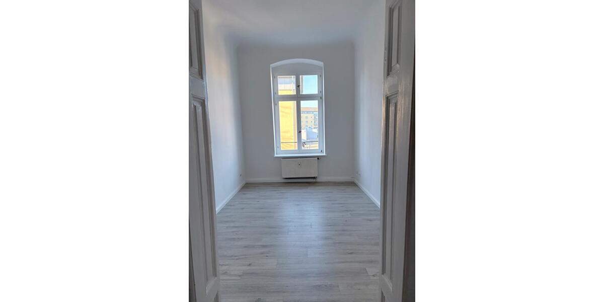 Etagenwohnung Zwickau - 3 Zimmer, 85 m&sup2;, 595&euro; | Angebot:25311291