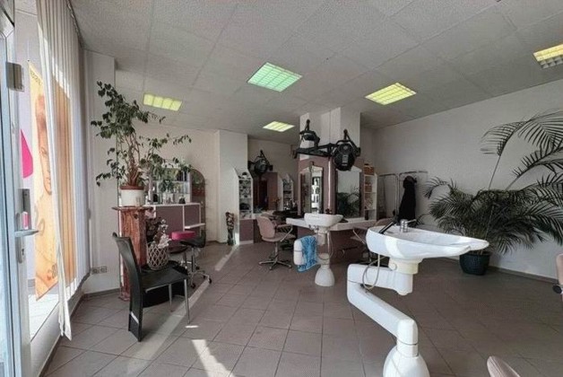 Ehemaliger Friseursalon flexibel nutzbar in Zwickau - Einfamilienhaus Zwickau | Angebot:25874276