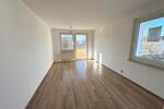 Etagenwohnung Zwickau Auerbach - 3 Zimmer, 62 m&sup2;, 330&euro; | Angebot:25883515
