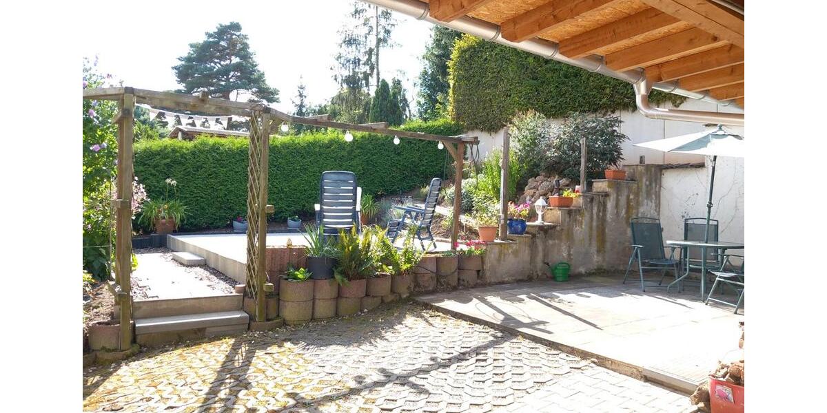 Etagenwohnung Neukirchen/Pleiße Pleiße - 3 Zimmer, 85 m&sup2;, 419&euro; | Angebot:25131621