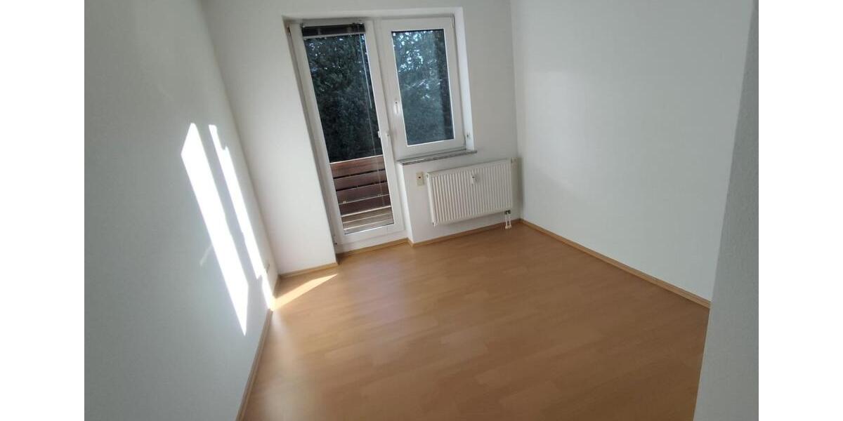 Etagenwohnung Aue-Bad Schlema Bad Schlema - 3 Zimmer, 87 m&sup2;, 522&euro; | Angebot:24810860
