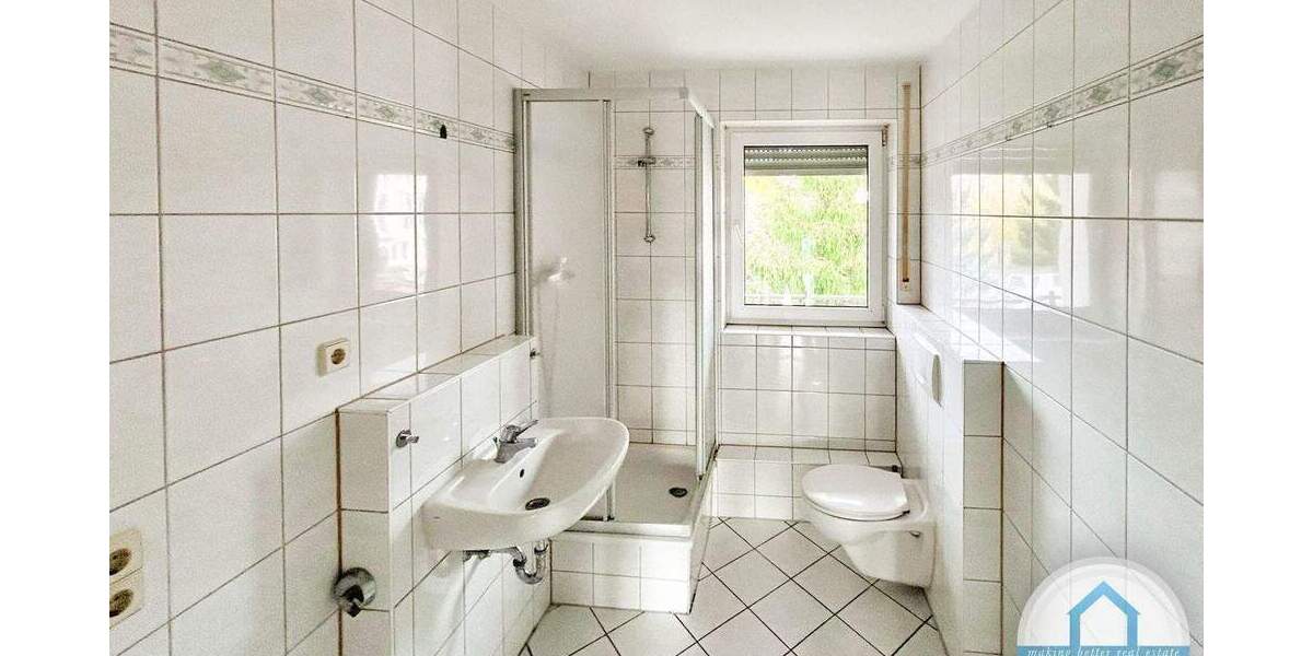 Etagenwohnung Zwickau Marienthal - 2 Zimmer, 60 m&sup2;, 330&euro; | Angebot:25815142