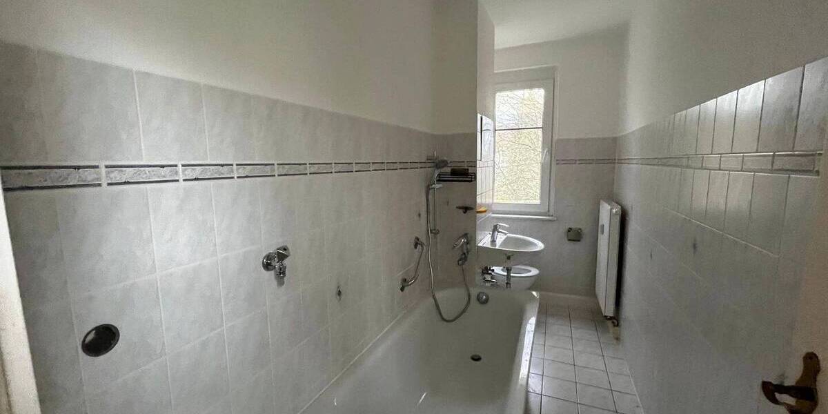 Etagenwohnung Zwickau Eckersbach - 2 Zimmer, 50 m&sup2;, 300&euro; | Angebot:26543799