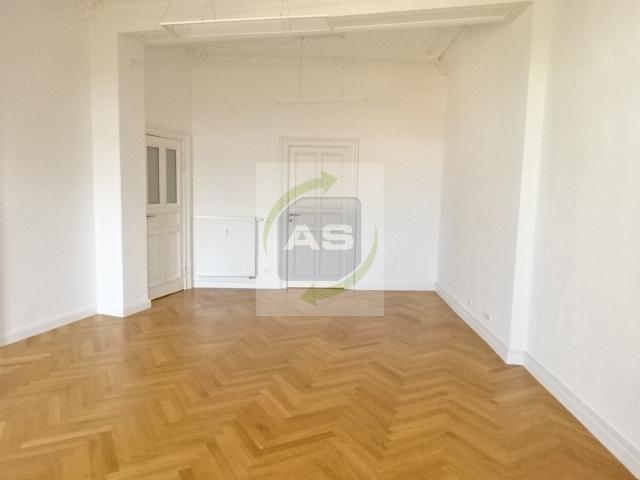 Etagenwohnung Zwickau - 3 Zimmer, 151 m&sup2;, 1.150&euro; | Angebot:22591272