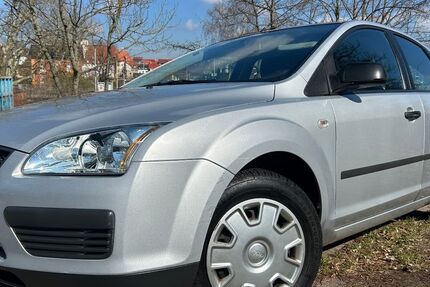 Ford Focus 168.400 km 599 &euro; Ronneburg 07580