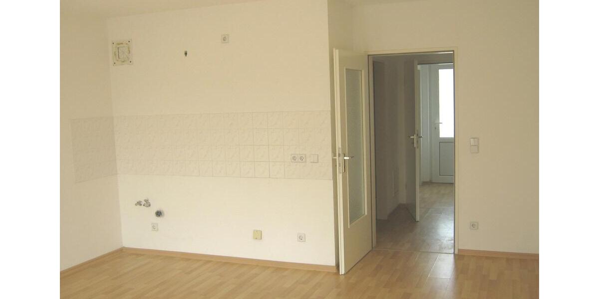 Dachgeschoßwohnung Limbach-Oberfrohna Oberfrohna - 1 Zimmer, 40 m&sup2;, 250&euro; | Angebot:24689805