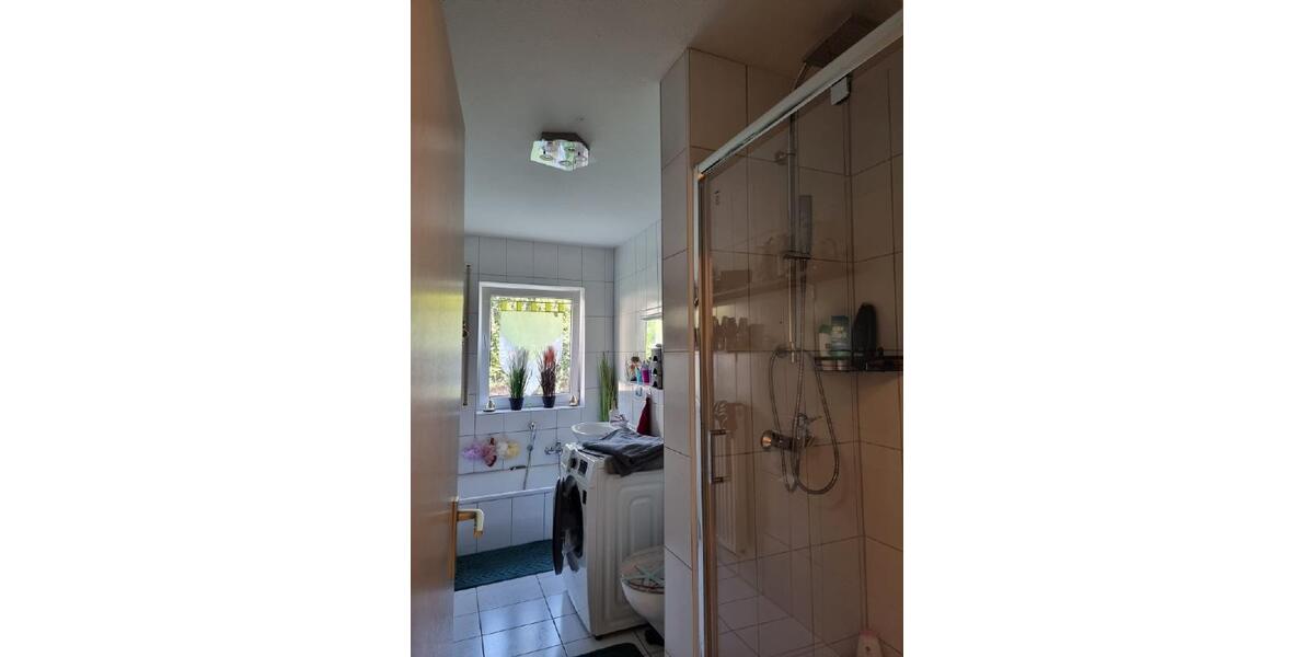Etagenwohnung Crimmitschau - 3 Zimmer, 78 m&sup2;, 450&euro; | Angebot:26631592