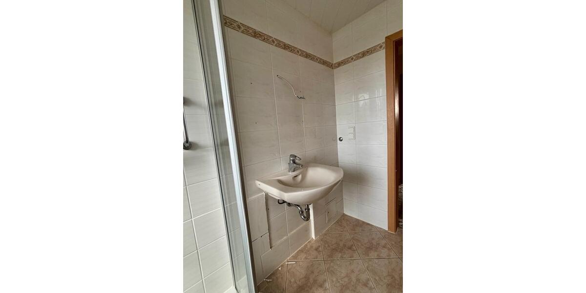 Etagenwohnung Gersdorf - 3 Zimmer, 57 m&sup2;, 45.000&euro; | Angebot:26440561